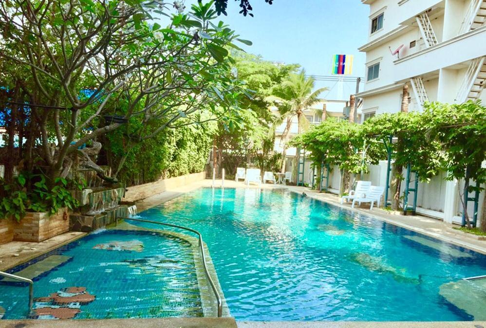 Baan Klang Condo Hotel HHQ Eksteriør bilde