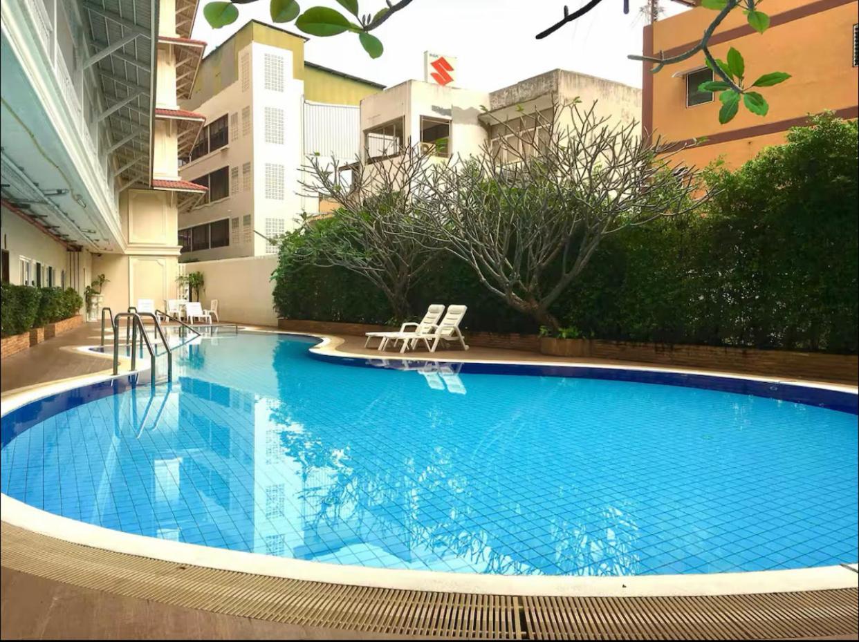 Baan Klang Condo Hotel HHQ Eksteriør bilde