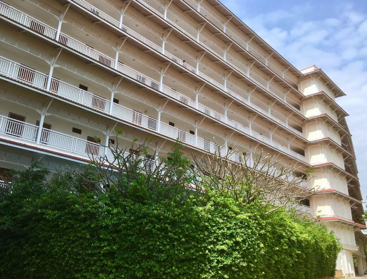 Baan Klang Condo Hotel HHQ Eksteriør bilde